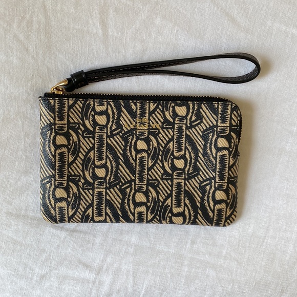 NWT 🚨FLASH SALE - Coach Wristlet - Picture 4 of 5